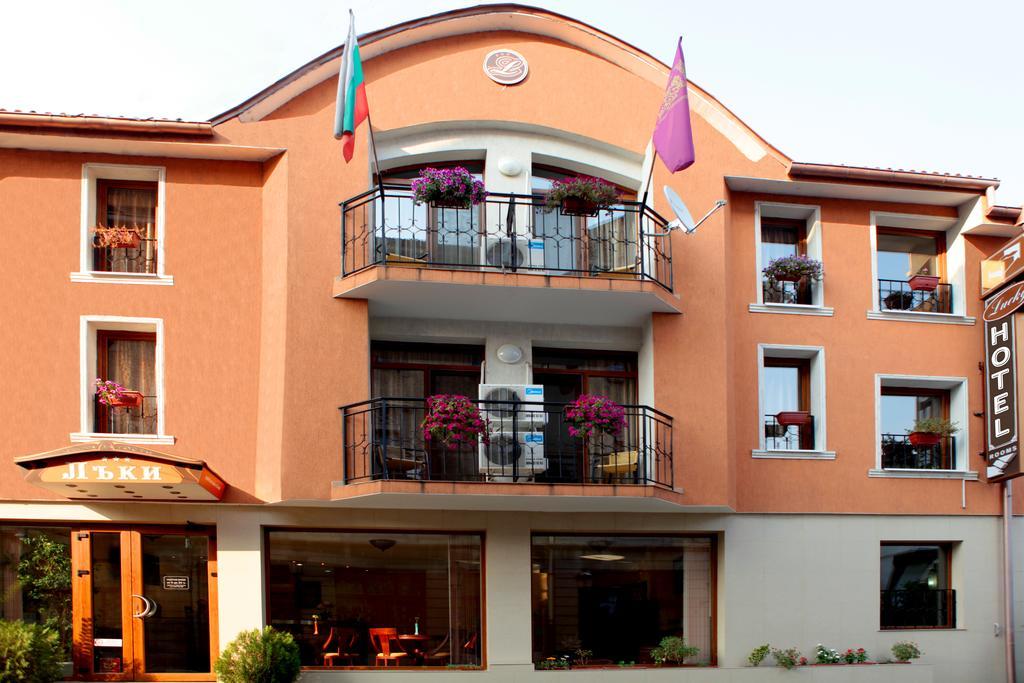 Lucky Hotel Veliko Tarnovo Luaran gambar